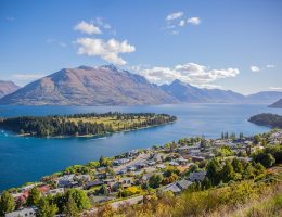 Discover the Best of New Zealand - Your Ultimate Guide to Traveling the Land of the Long White Cloud